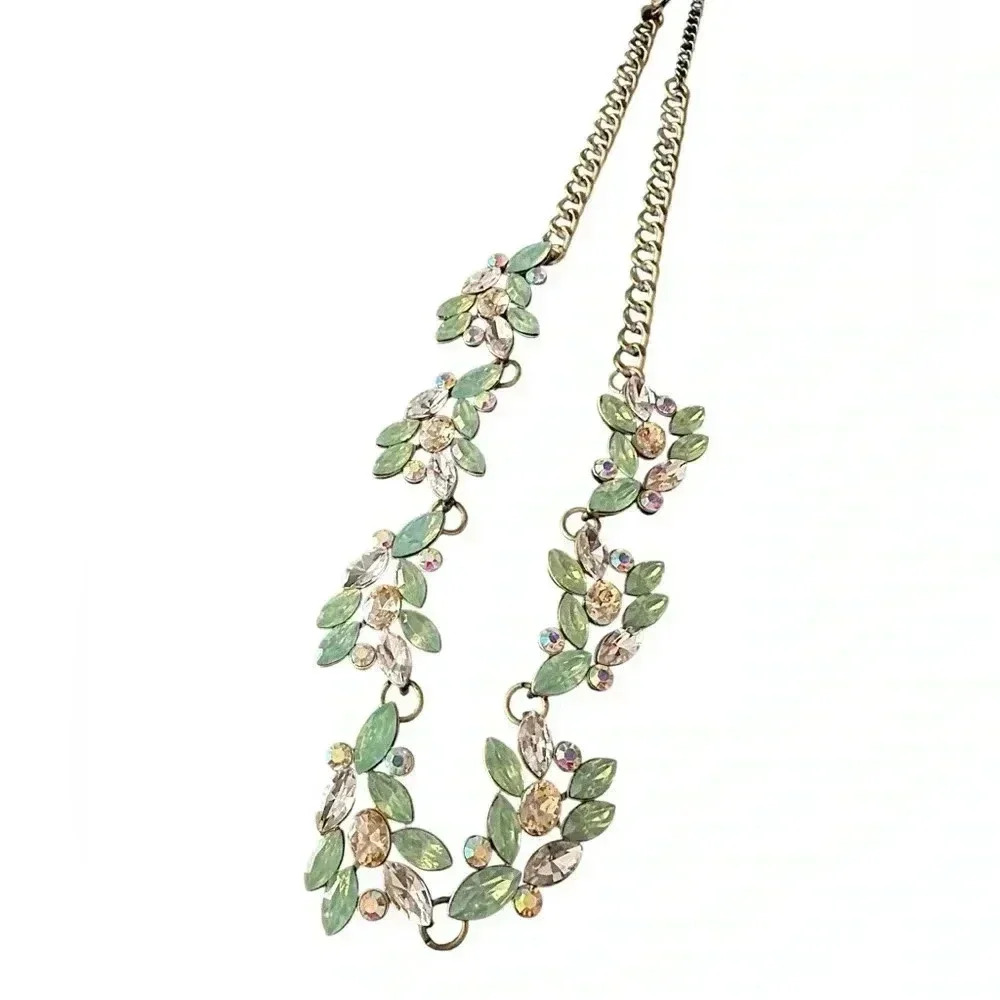 UNIQUE GOLD AND GREEN NECKLACE